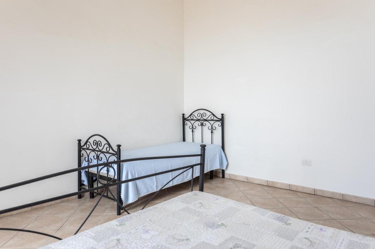Villetta Bianca Sulla Spiaggia - Apulia Home غالّيبولي المظهر الخارجي الصورة