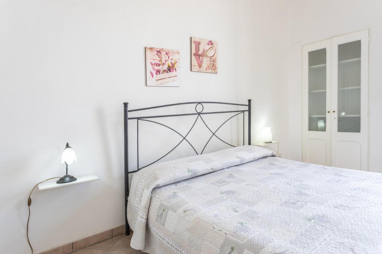 Villetta Bianca Sulla Spiaggia - Apulia Home غالّيبولي المظهر الخارجي الصورة