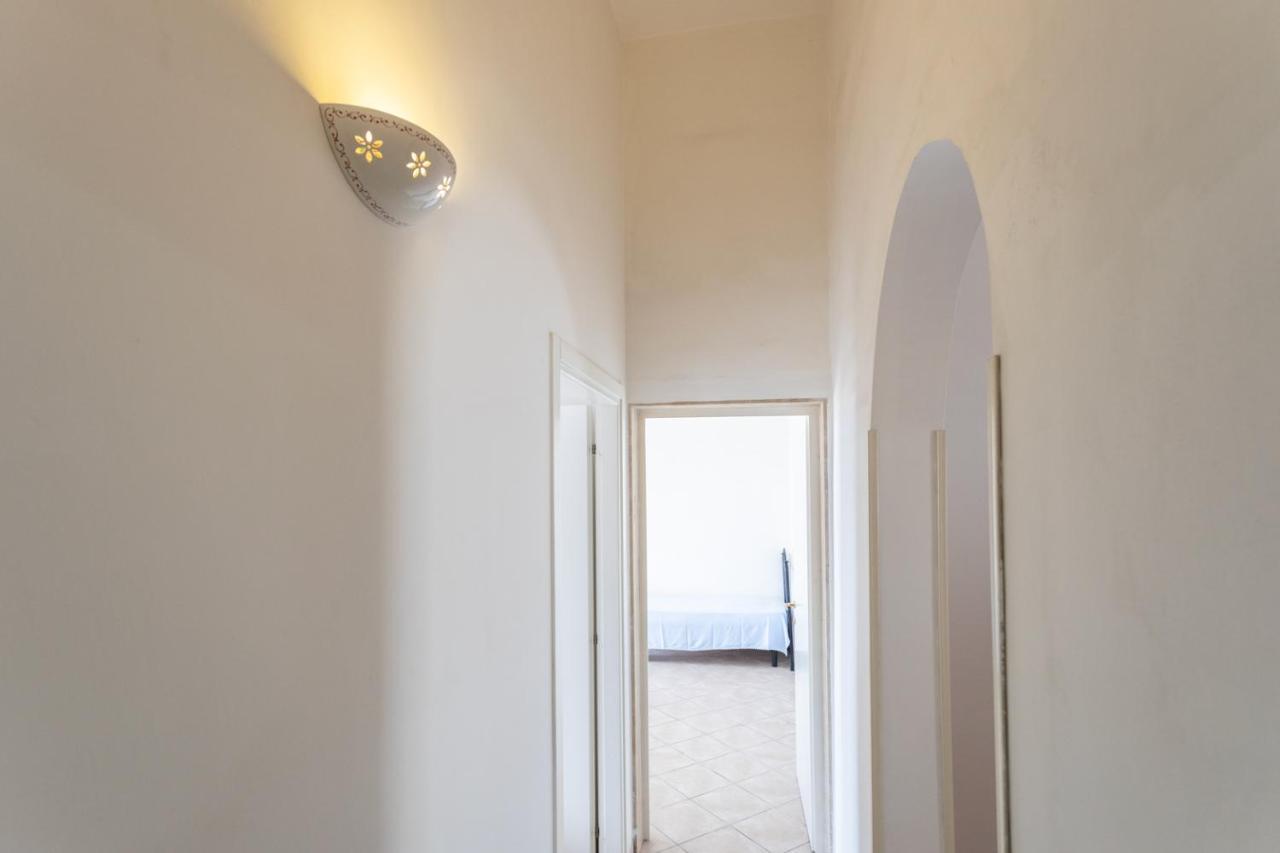 Villetta Bianca Sulla Spiaggia - Apulia Home غالّيبولي المظهر الخارجي الصورة